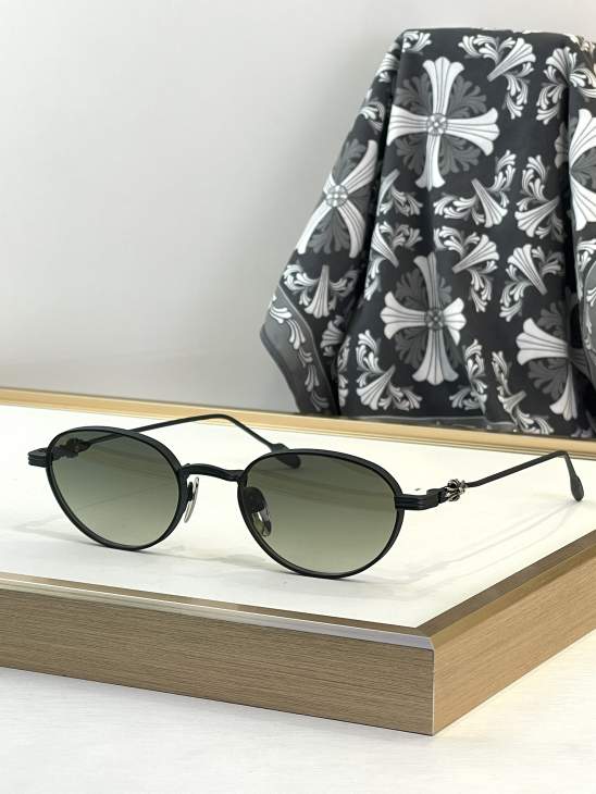 Picture of Chrome Hearts Sunglasses _SKUfw76161672fw